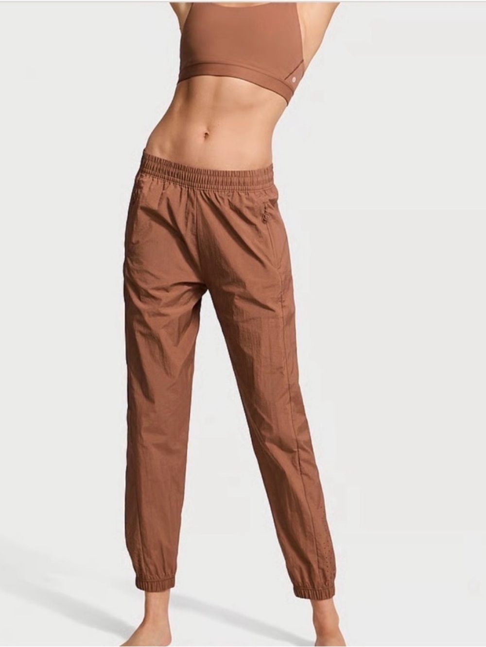 Victoria’s Secret Mocha Rust Brown LightweightParachute Weekender Joggers Size L